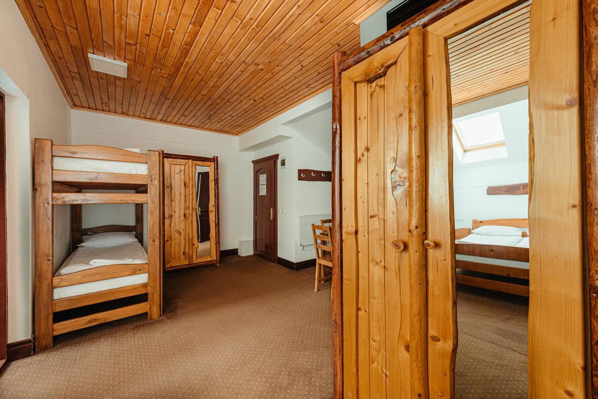 Complex Turistic Alpina Blazna Sant Hotel Exterior photo